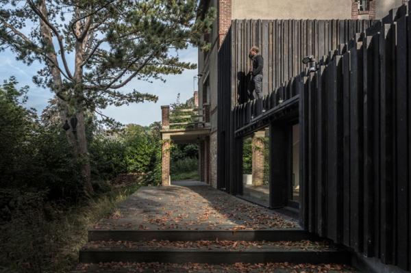 Black Wood House