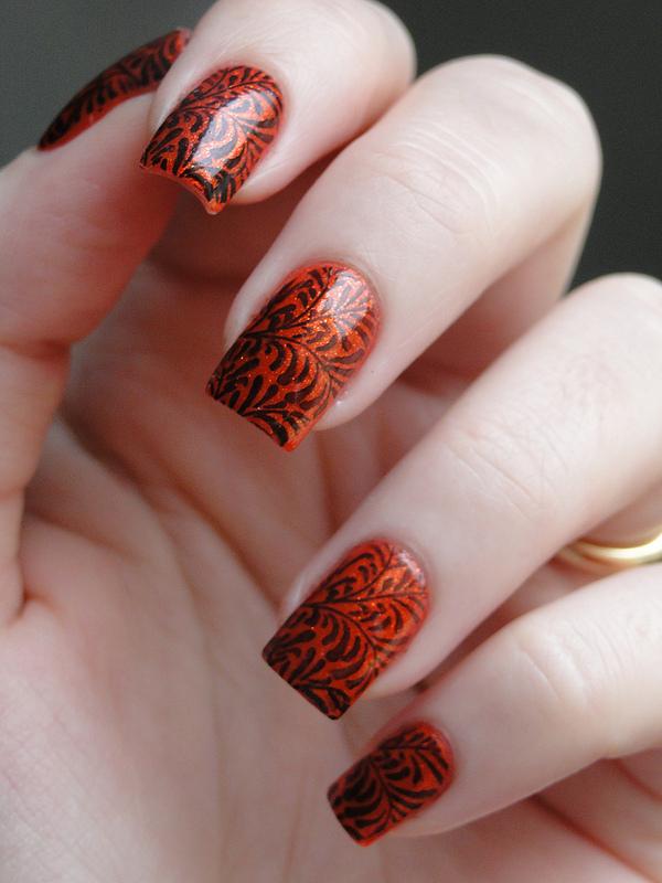 40 Examples of Elegant Nail Art