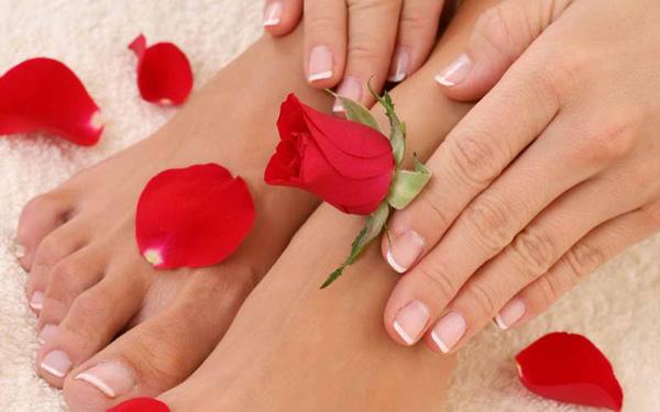 Nail Art Ideas: An Artistic Journey