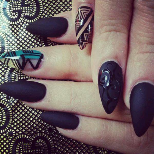 45+ Fearless Stiletto Nails