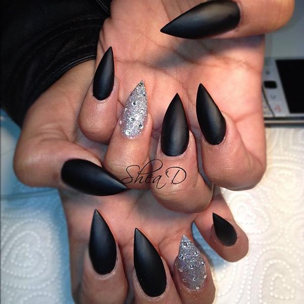 45+ Fearless Stiletto Nails