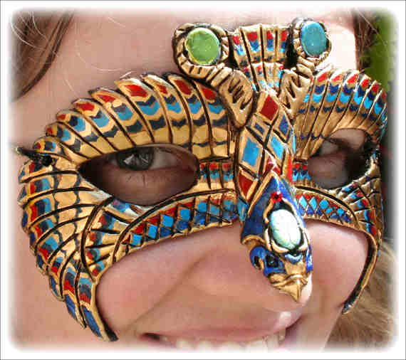 Unique Personalized Masks by Namingway