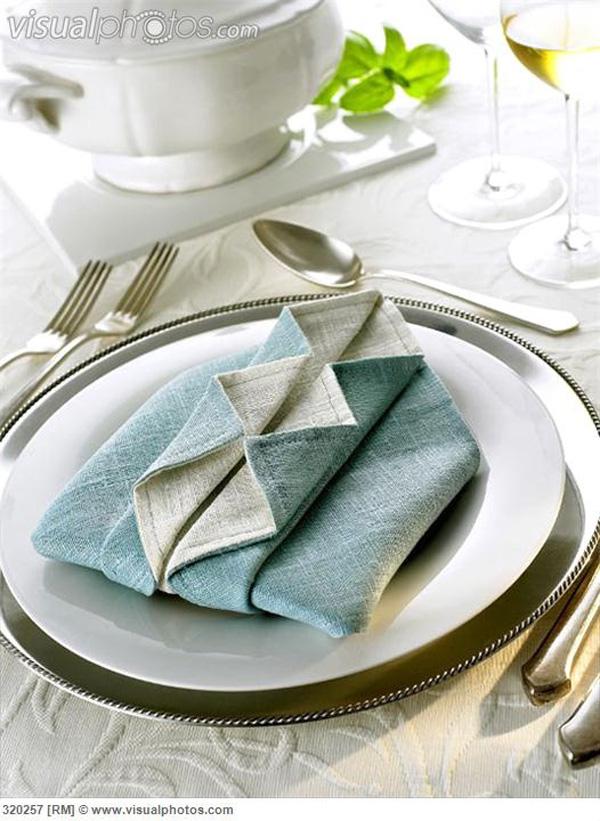 35 Beautiful Examples of Napkin Folding