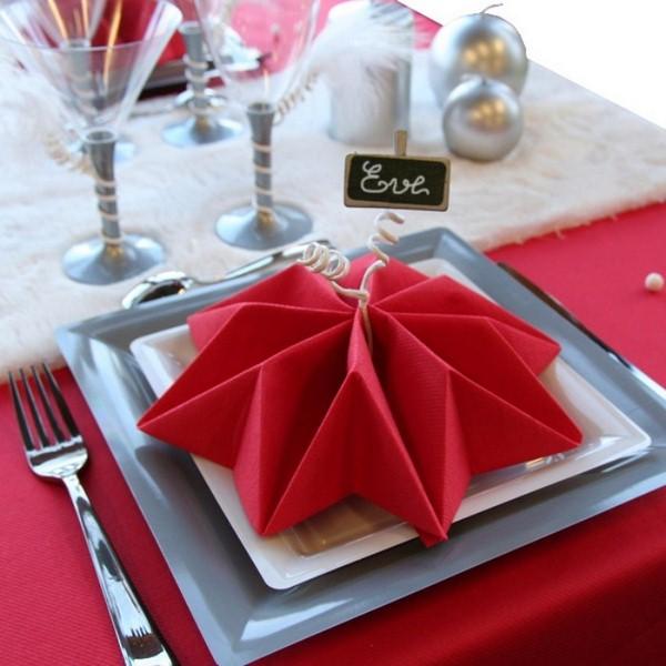 35 Beautiful Examples of Napkin Folding