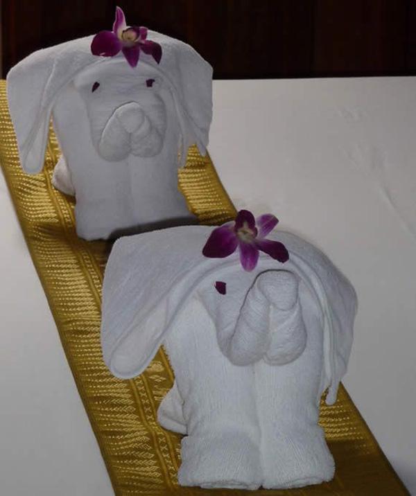 30 Creative Towel Origami DIYs