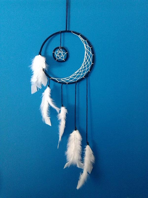 35 DIY Dream Catcher Ideas