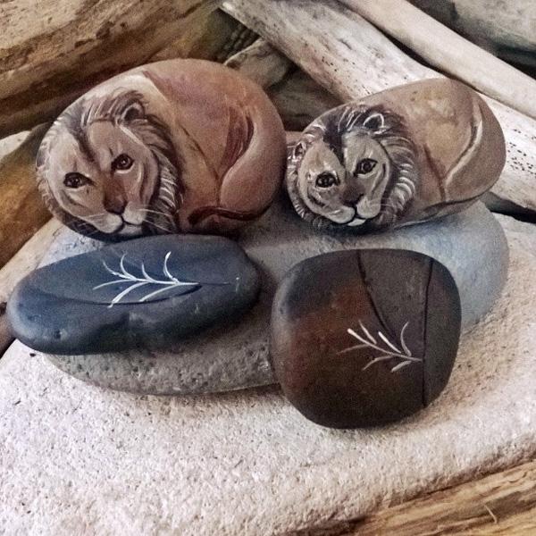 35 DIY Ideas of Painted Rocks