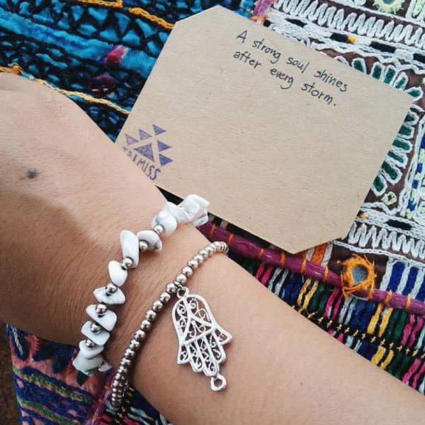 25 DIY Friendship Bracelets