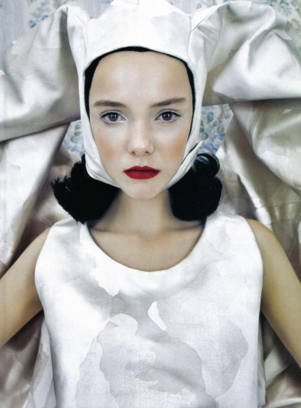 NEO-romantic by Emma Summerton
