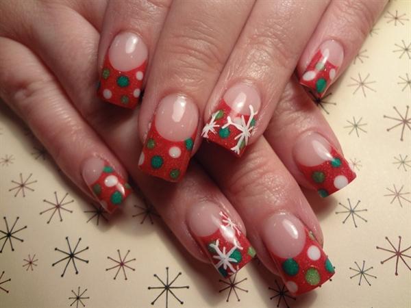 65 Cute Christmas Nails