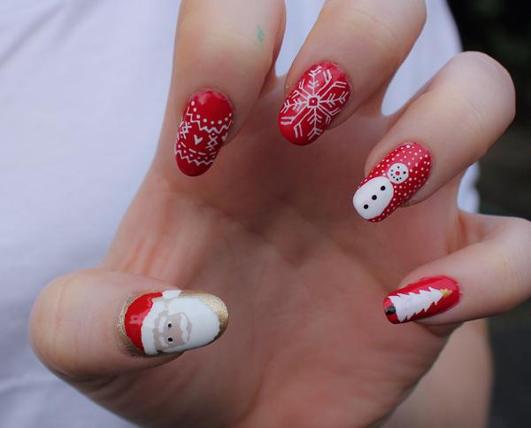 65 Cute Christmas Nails