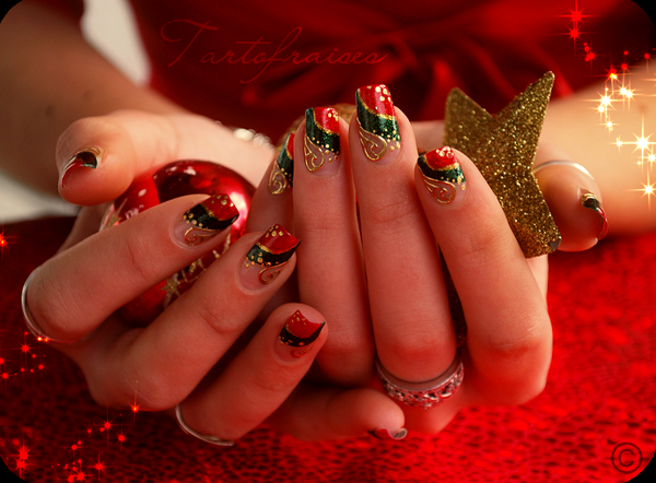 65 Cute Christmas Nails