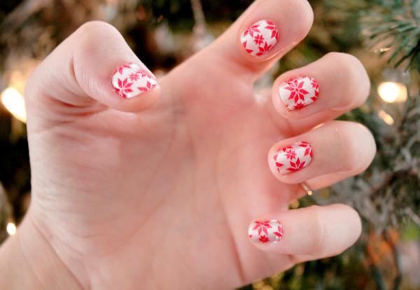 65 Cute Christmas Nails