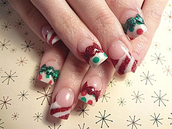 65 Cute Christmas Nails