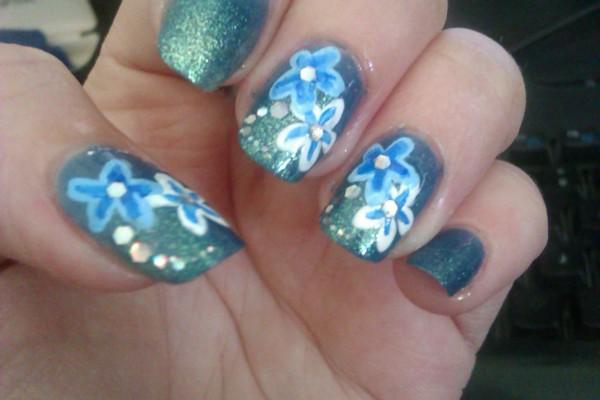 50 Flower Nail Art Designs