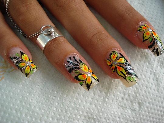 50 Flower Nail Art Designs