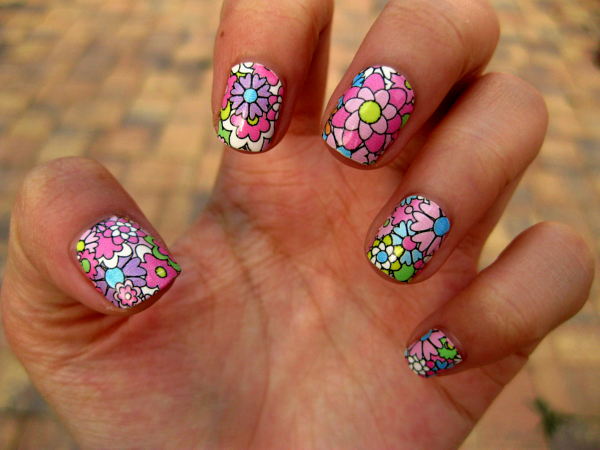 50 Flower Nail Art Designs