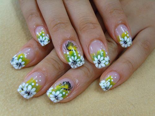 50 Flower Nail Art Designs