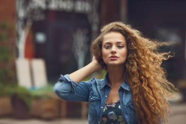 40 Cute Curly Hairstyles