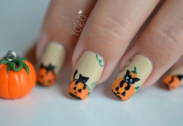 50 Cool Halloween Nail Art Ideas
