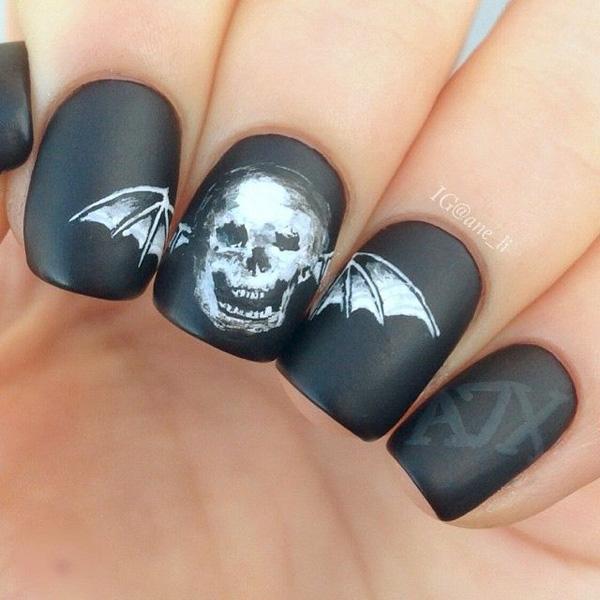 50 Cool Halloween Nail Art Ideas