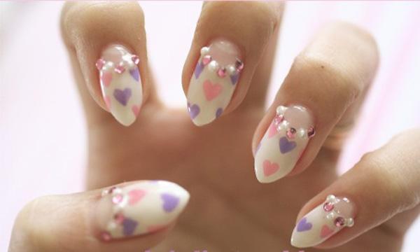 70+ Heart Nail Designs