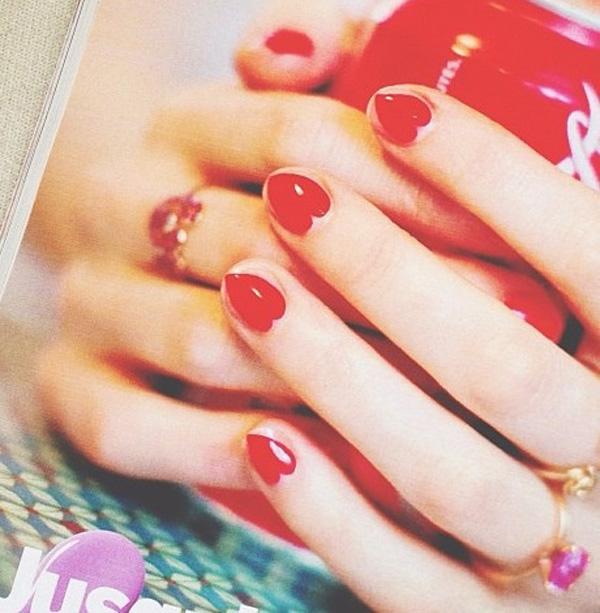 70+ Heart Nail Designs