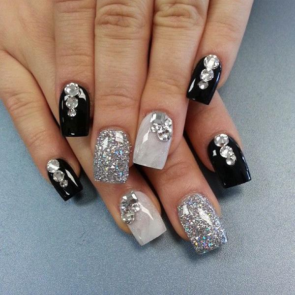 60 Examples of Black and White Nail Art