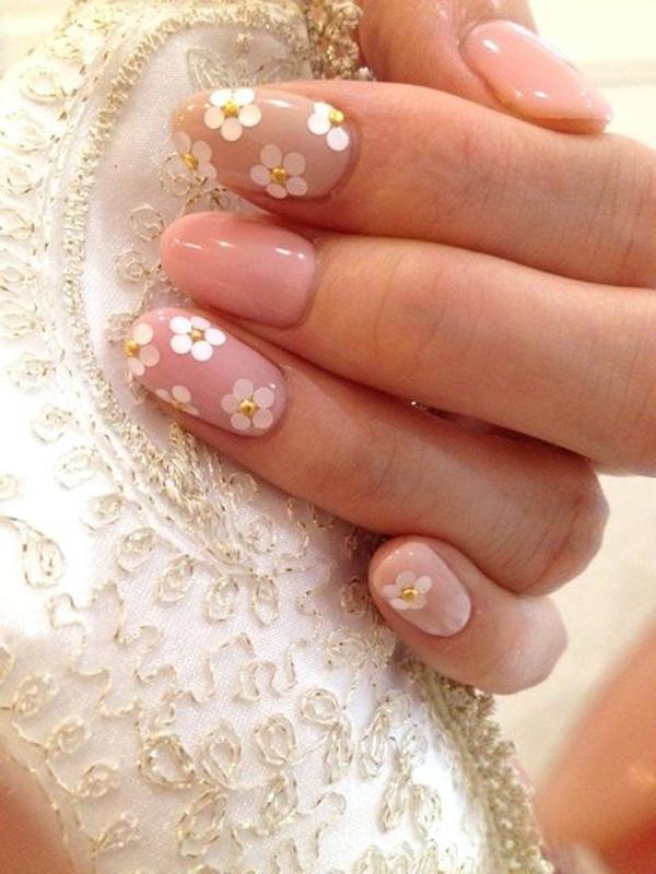 40 Ideas for Wedding Nail Designs