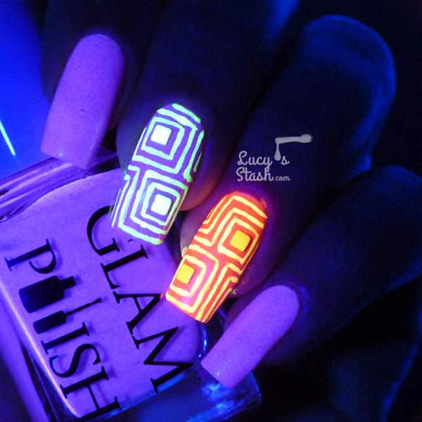 30+ Eye-catching glow nail art designs