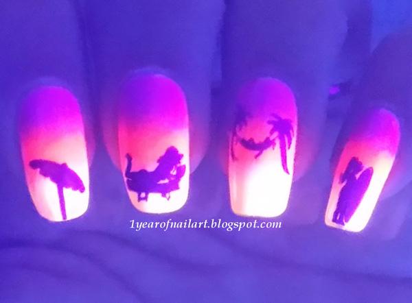 30+ Eye-catching glow nail art designs