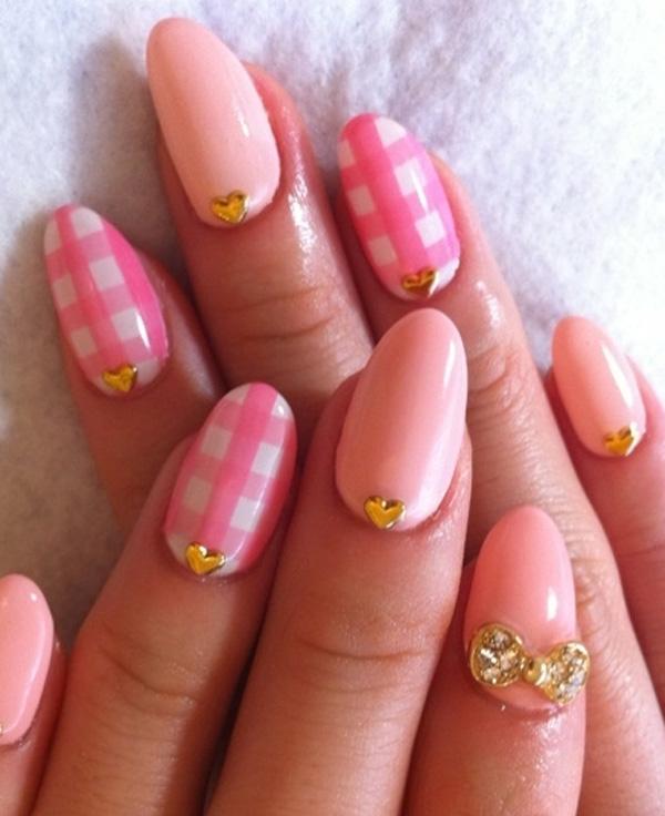 35 Gingham and Plaid Nail Art Designs