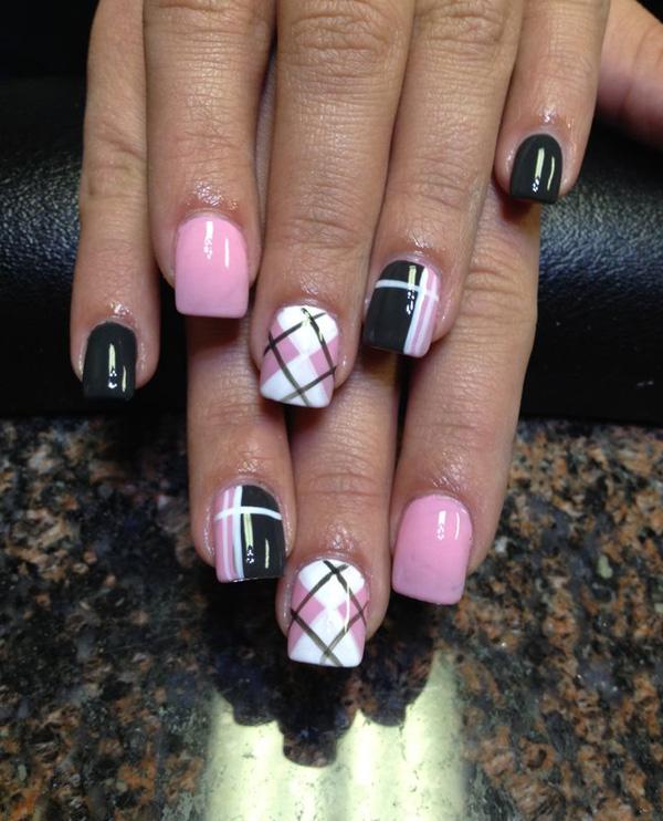 35 Gingham and Plaid Nail Art Designs