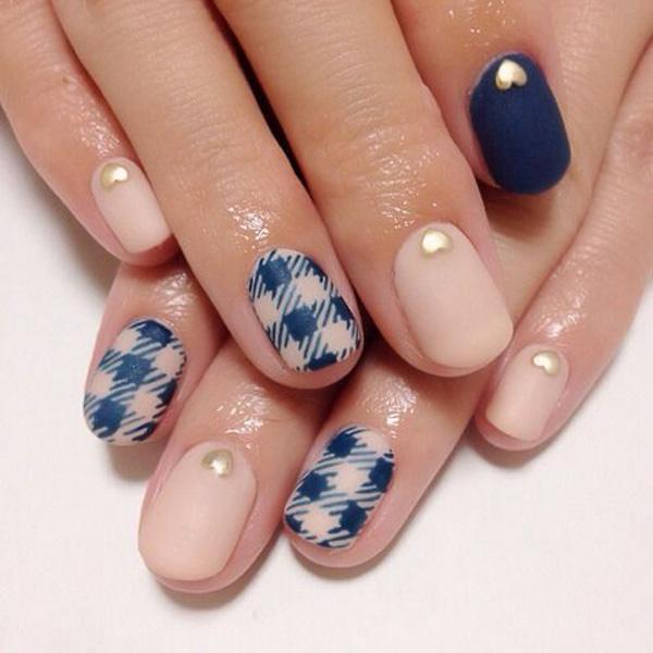 35 Gingham and Plaid Nail Art Designs