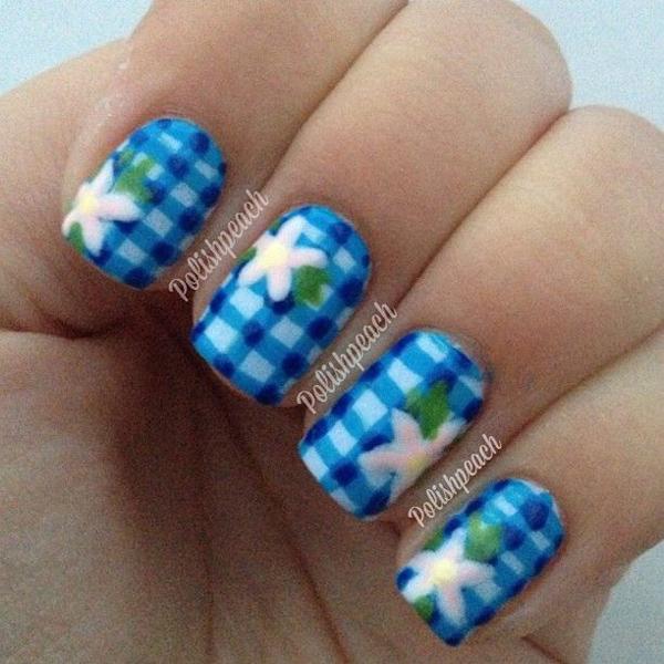 35 Gingham and Plaid Nail Art Designs