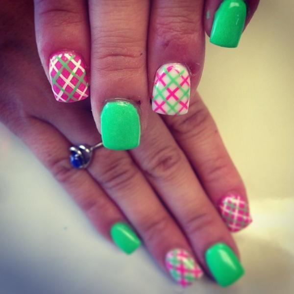 35 Gingham and Plaid Nail Art Designs