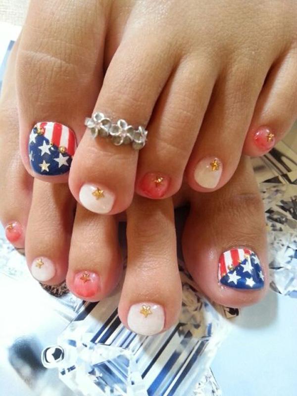50 Pretty Toenail Art Designs