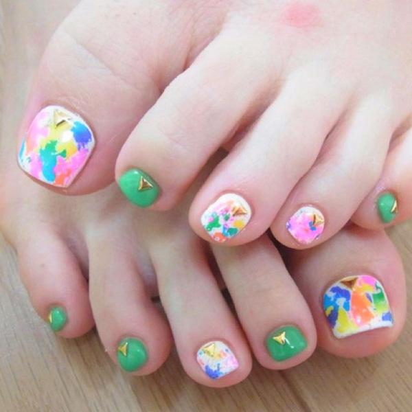 50 Pretty Toenail Art Designs