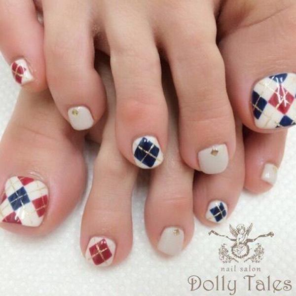 50 Pretty Toenail Art Designs
