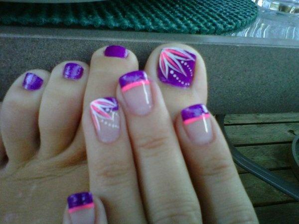 50 Pretty Toenail Art Designs