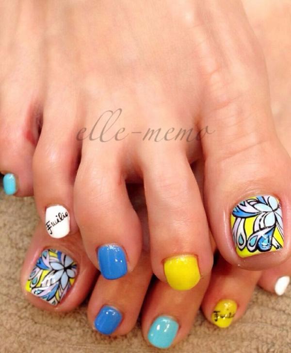 50 Pretty Toenail Art Designs