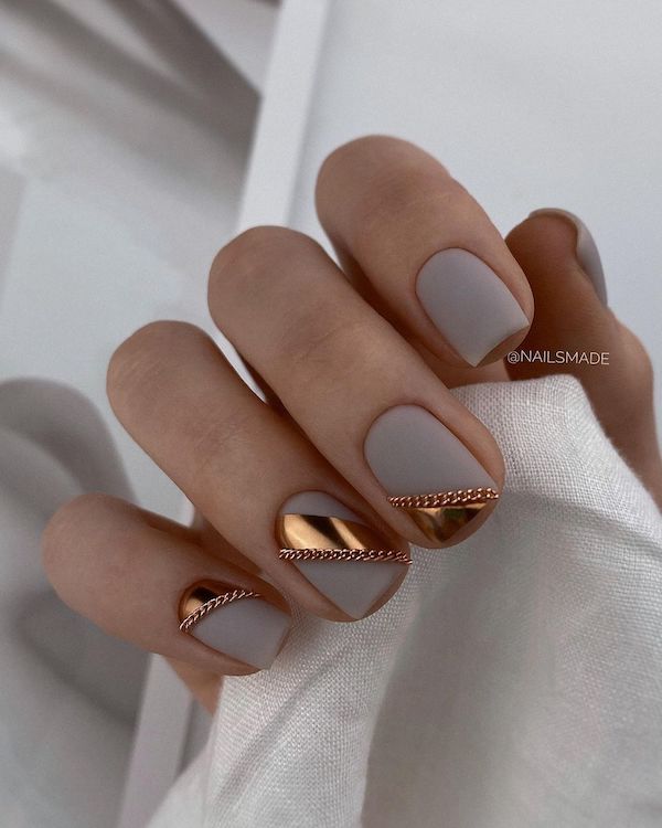 55 Gorgeous Metallic Nail Art Designs