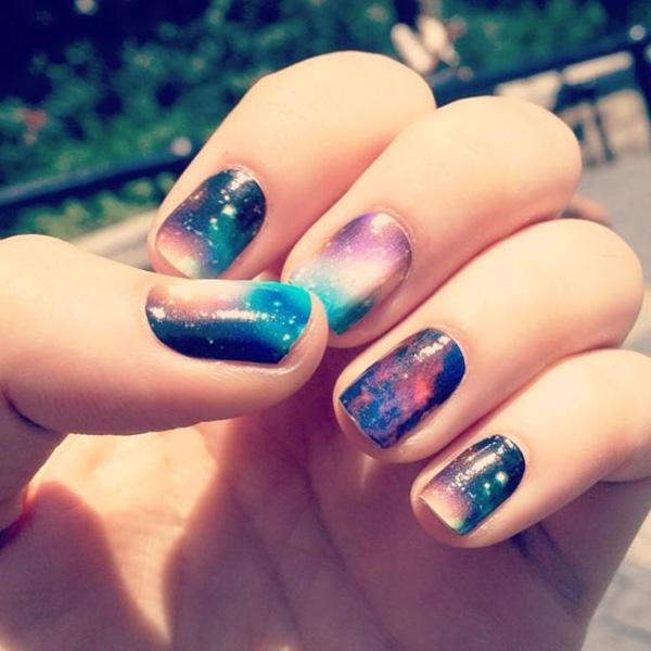 40+ Fabulous Gradient Nail Art Designs