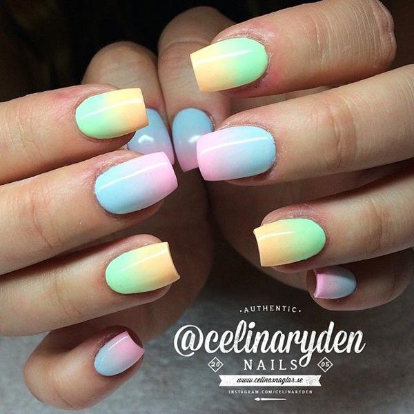 40+ Fabulous Gradient Nail Art Designs