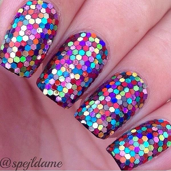60 Glitter Nail Art Designs
