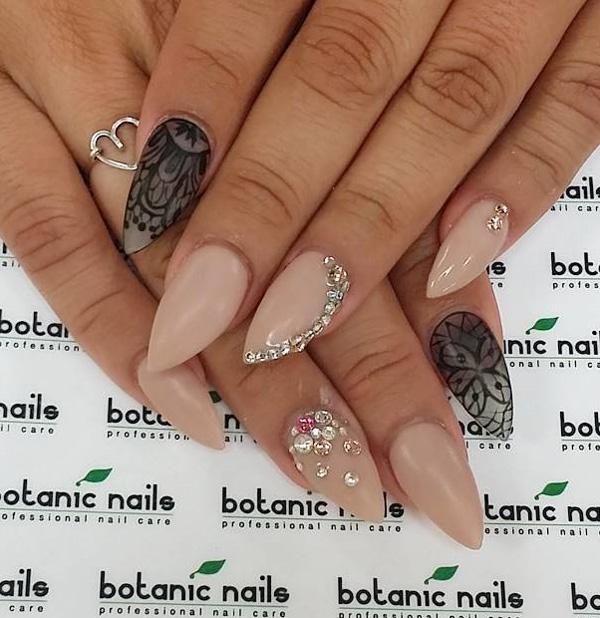 50+ Almond Nail Designs