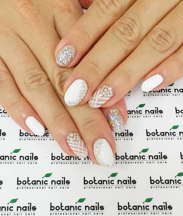 50 Oval Nail Art Ideas