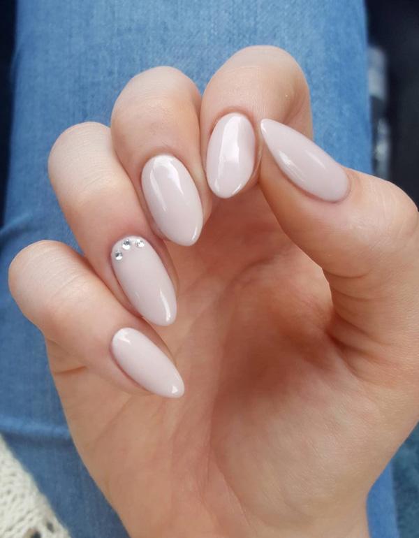 50 Oval Nail Art Ideas