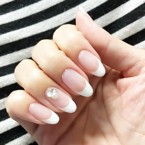 50 Oval Nail Art Ideas
