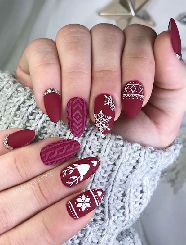 60 Joyful Christmas Nails Ideas